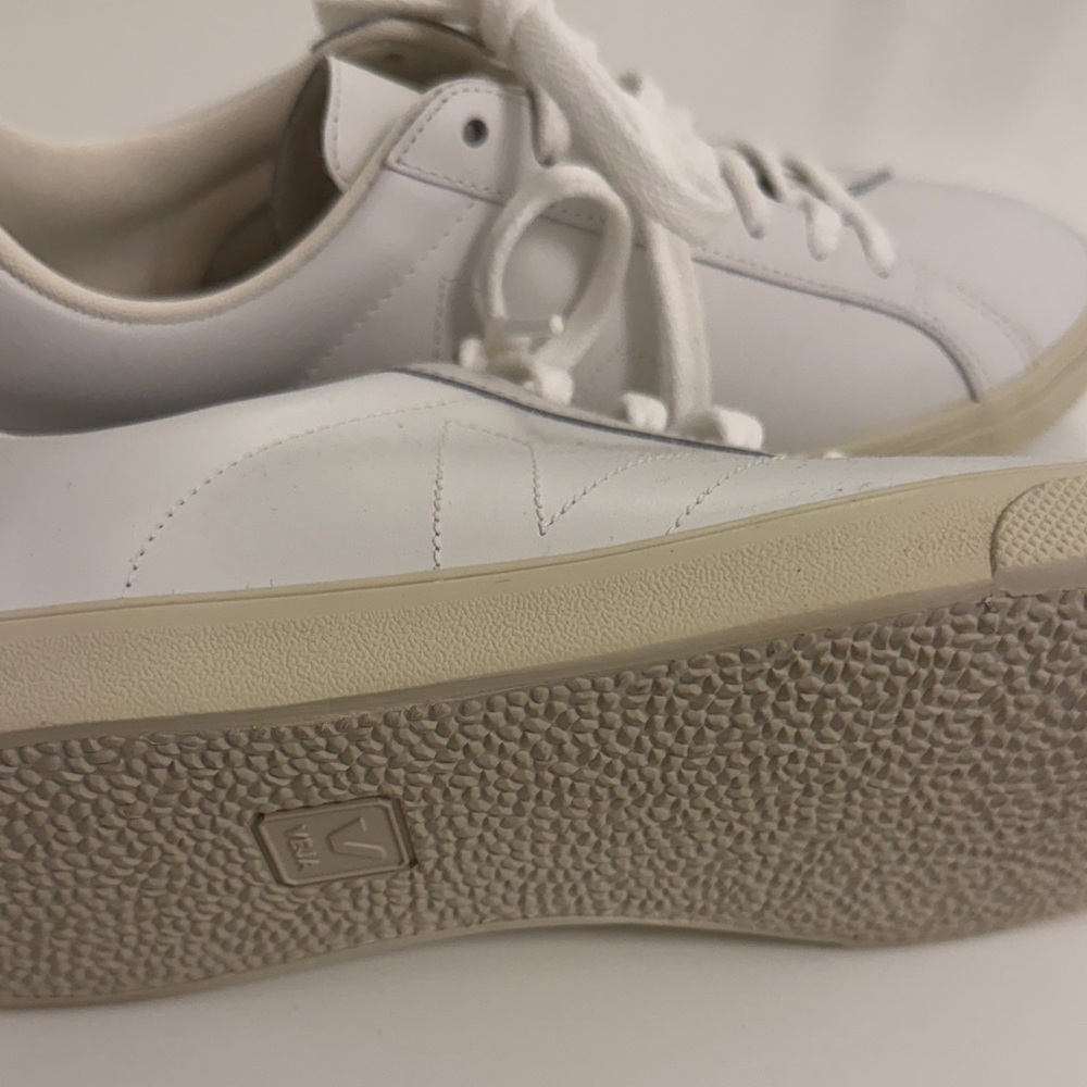 Veja Esplar extra white - Picture 2 of 2